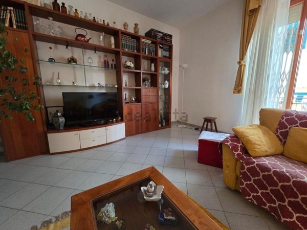 casa indipendente in vendita a Cecina