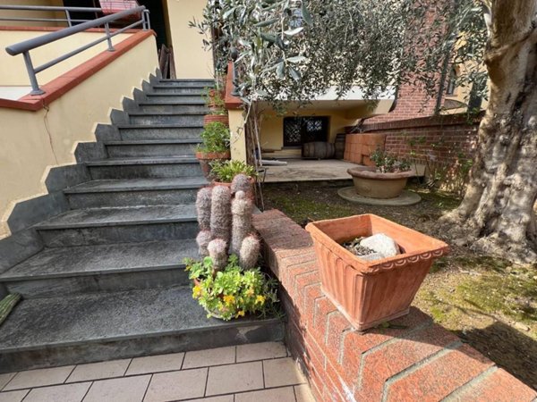 casa indipendente in vendita a Cecina