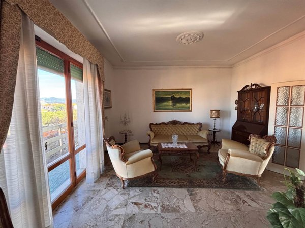 appartamento in vendita a Cecina