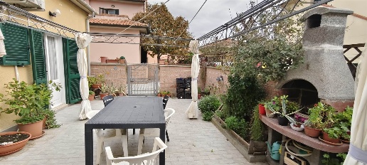 appartamento in vendita a Cecina