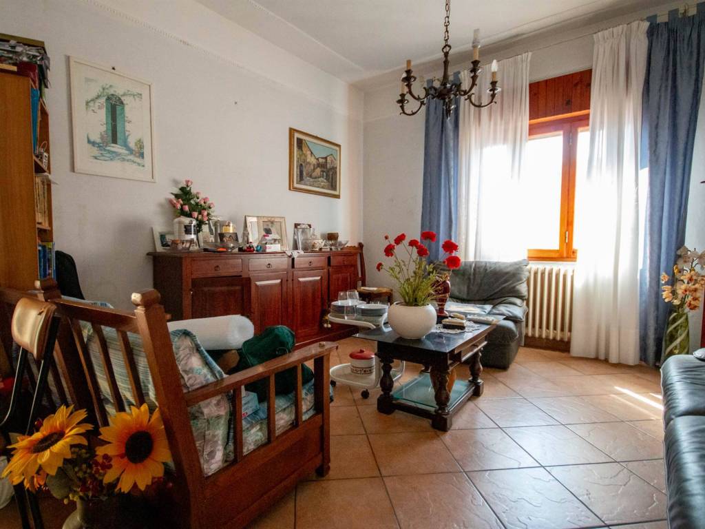 appartamento in vendita a Cecina