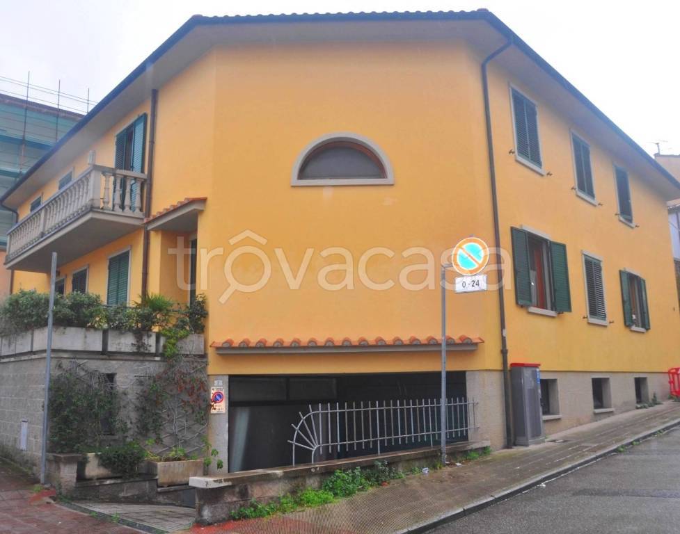 appartamento in vendita a Cecina