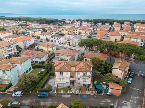 appartamento in vendita a Cecina