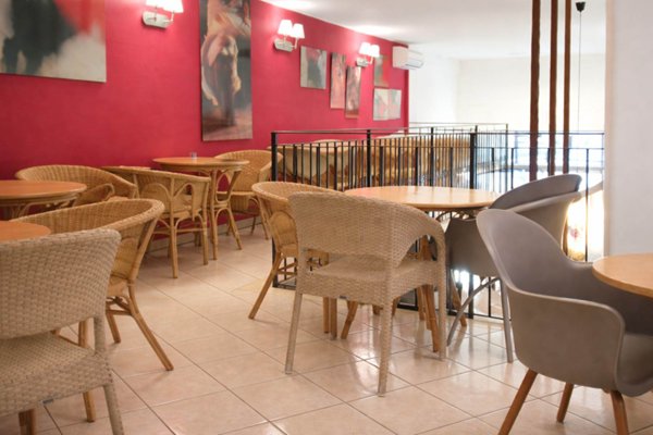 negozio in vendita a Cecina