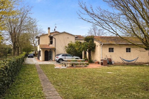 appartamento in vendita a Cecina