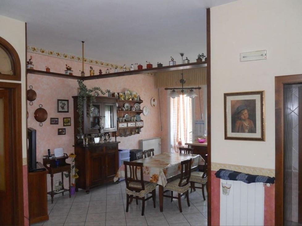 appartamento in vendita a Cecina