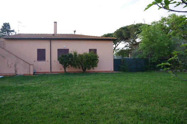 villa in vendita a Cecina