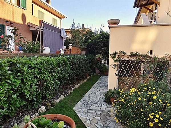 appartamento in vendita a Cecina