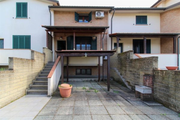 appartamento in vendita a Cecina