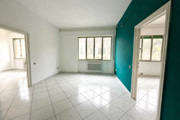 ufficio in vendita a Cecina