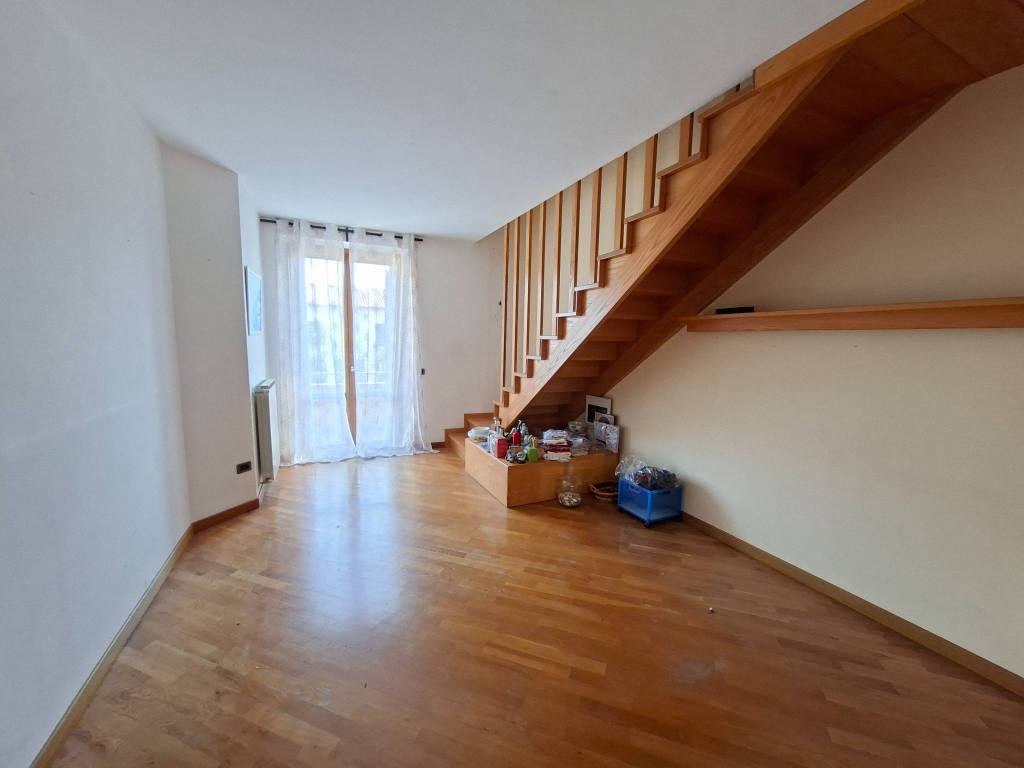 appartamento in vendita a Cecina