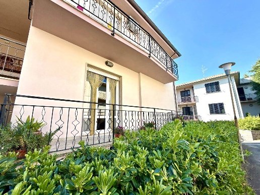 appartamento in vendita a Cecina