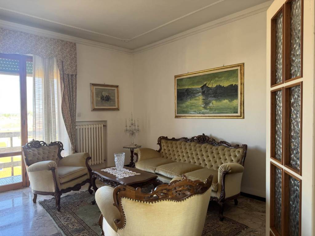 appartamento in vendita a Cecina