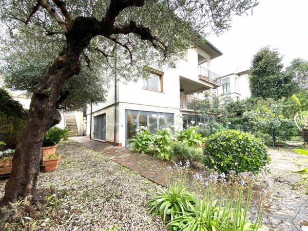 appartamento in vendita a Cecina