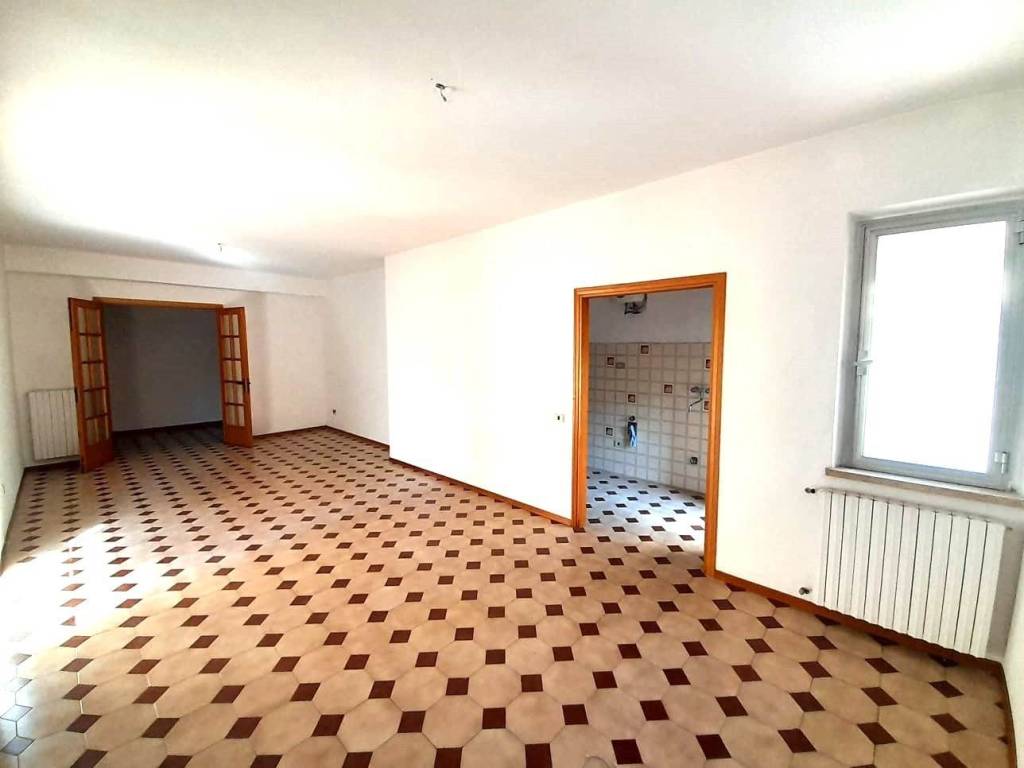 appartamento in vendita a Cecina