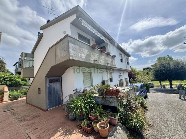 appartamento in vendita a Cecina