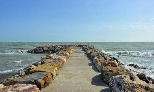 negozio in vendita a Cecina