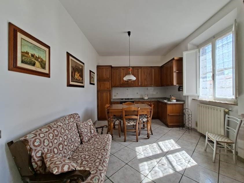 appartamento in vendita a Cecina