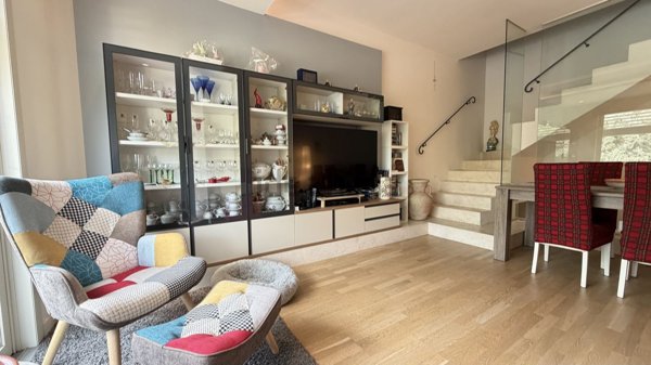 casa indipendente in vendita a Cecina