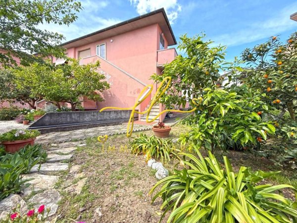 appartamento in vendita a Cecina