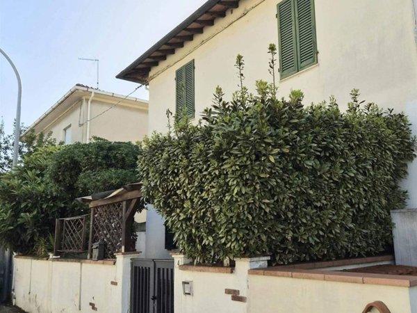 appartamento in vendita a Cecina