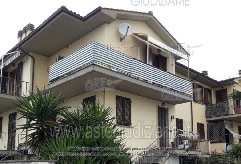 appartamento in vendita a Cecina