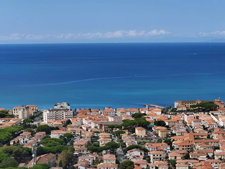 casa indipendente in vendita a Cecina