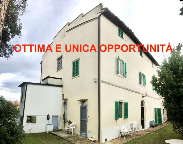 casa indipendente in vendita a Cecina