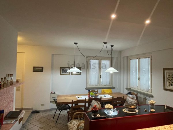 casa indipendente in vendita a Cecina