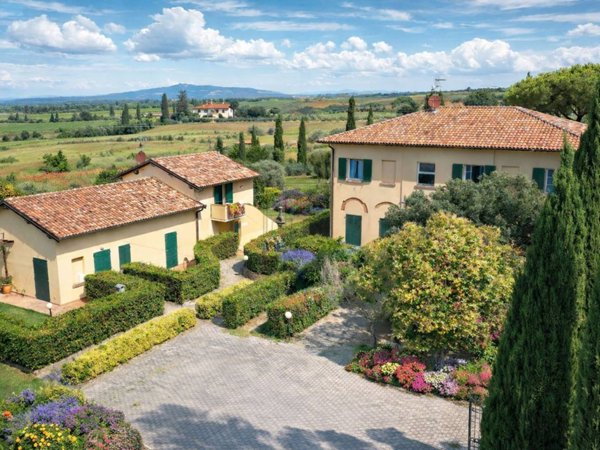 locale di sgombero in vendita a Cecina