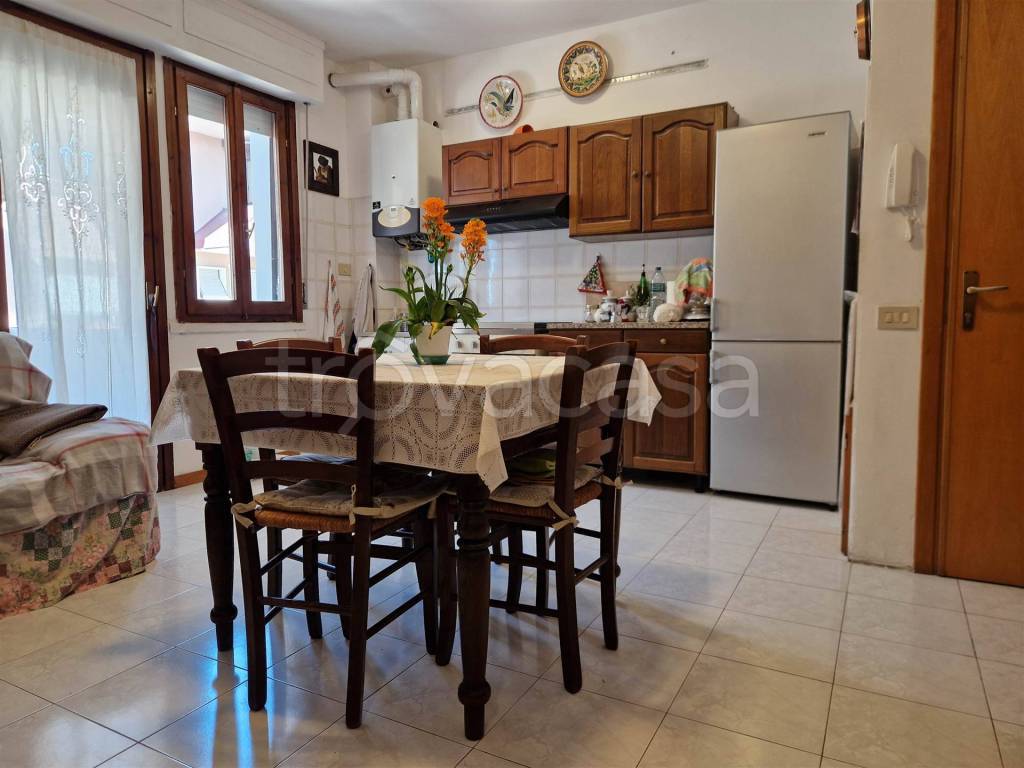 appartamento in vendita a Cecina