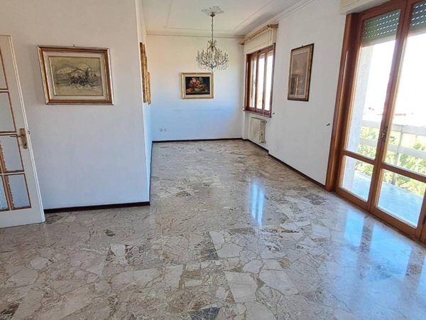 appartamento in vendita a Cecina