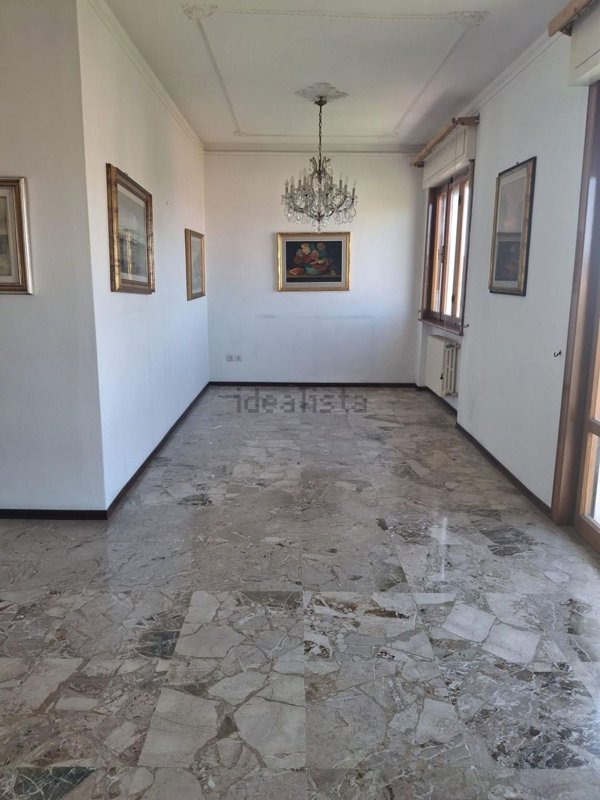 appartamento in vendita a Cecina