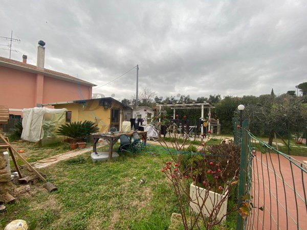 appartamento in vendita a Cecina
