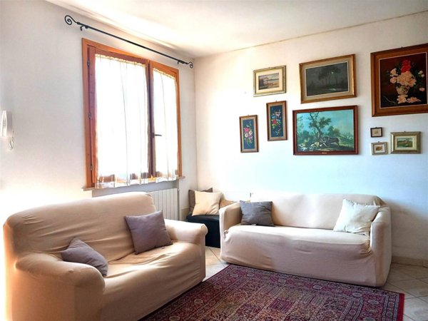 casa indipendente in vendita a Cecina