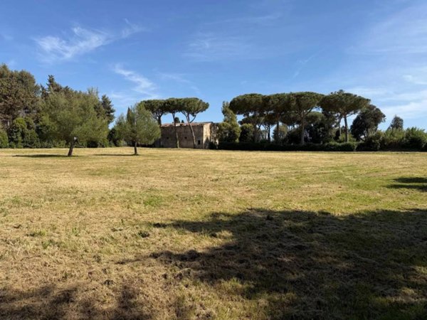 casa indipendente in vendita a Cecina