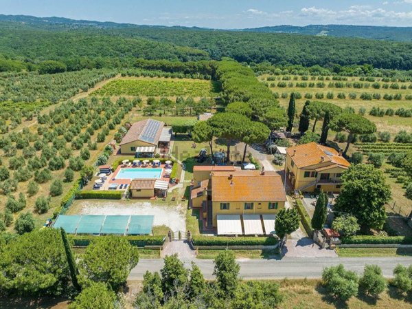 casale in vendita a Cecina