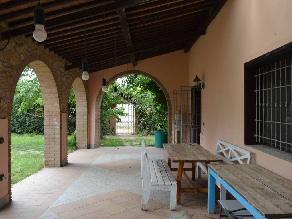casa indipendente in vendita a Cecina