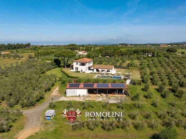 villa in vendita a Cecina