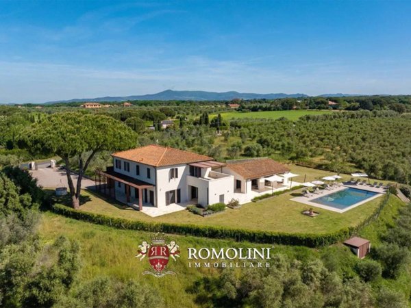 villa in vendita a Cecina