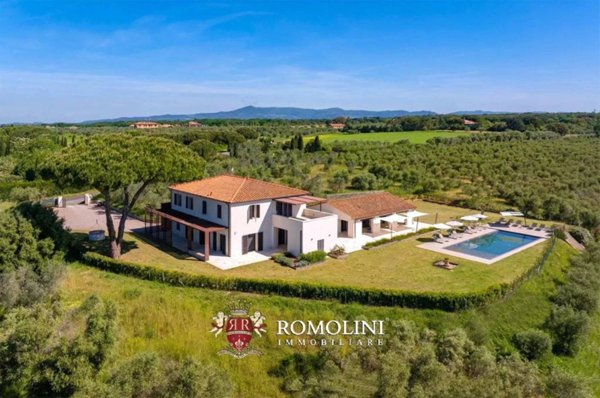 villa in vendita a Cecina