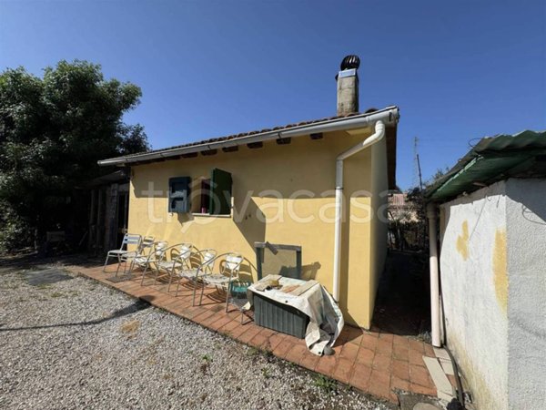 casa indipendente in vendita a Cecina