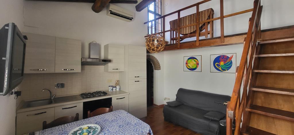 casa indipendente in vendita a Cecina