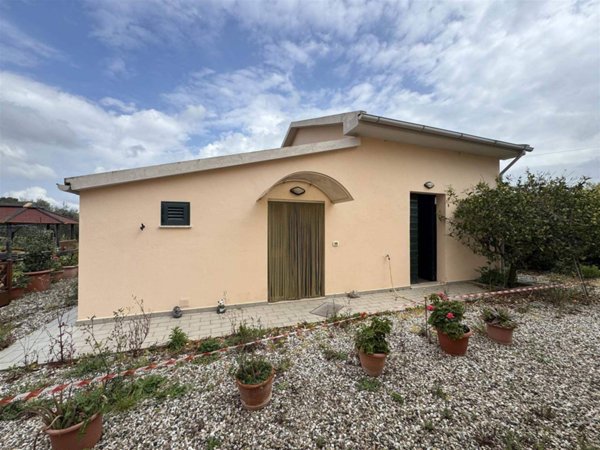 casale in vendita a Cecina
