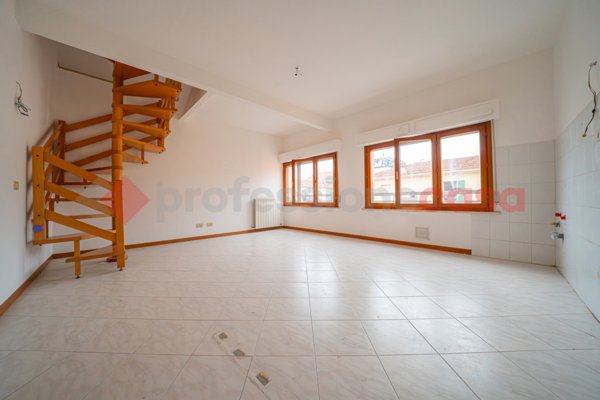 appartamento in vendita a Cecina
