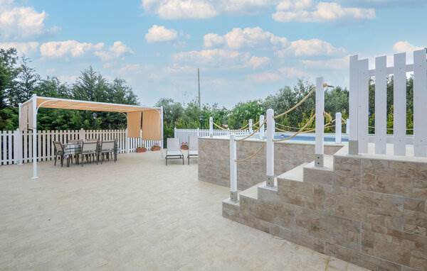casa indipendente in vendita a Cecina