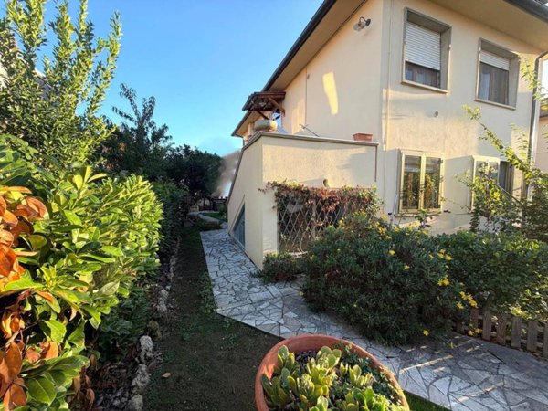 appartamento in vendita a Cecina