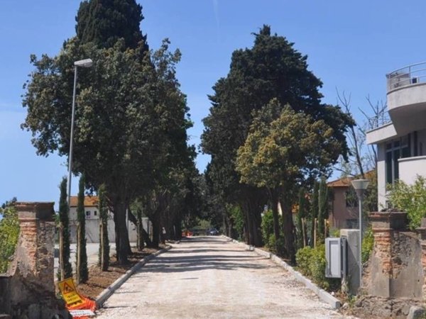 casa indipendente in vendita a Cecina