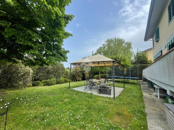 casa indipendente in vendita a Collesalvetti