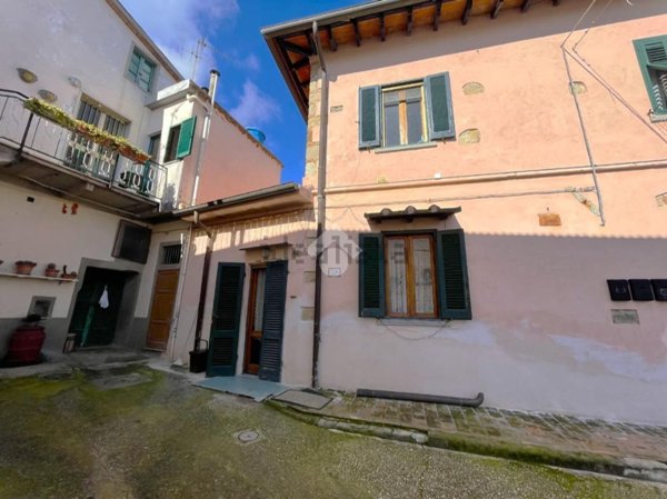 appartamento in vendita a Collesalvetti in zona Parrana San Martino